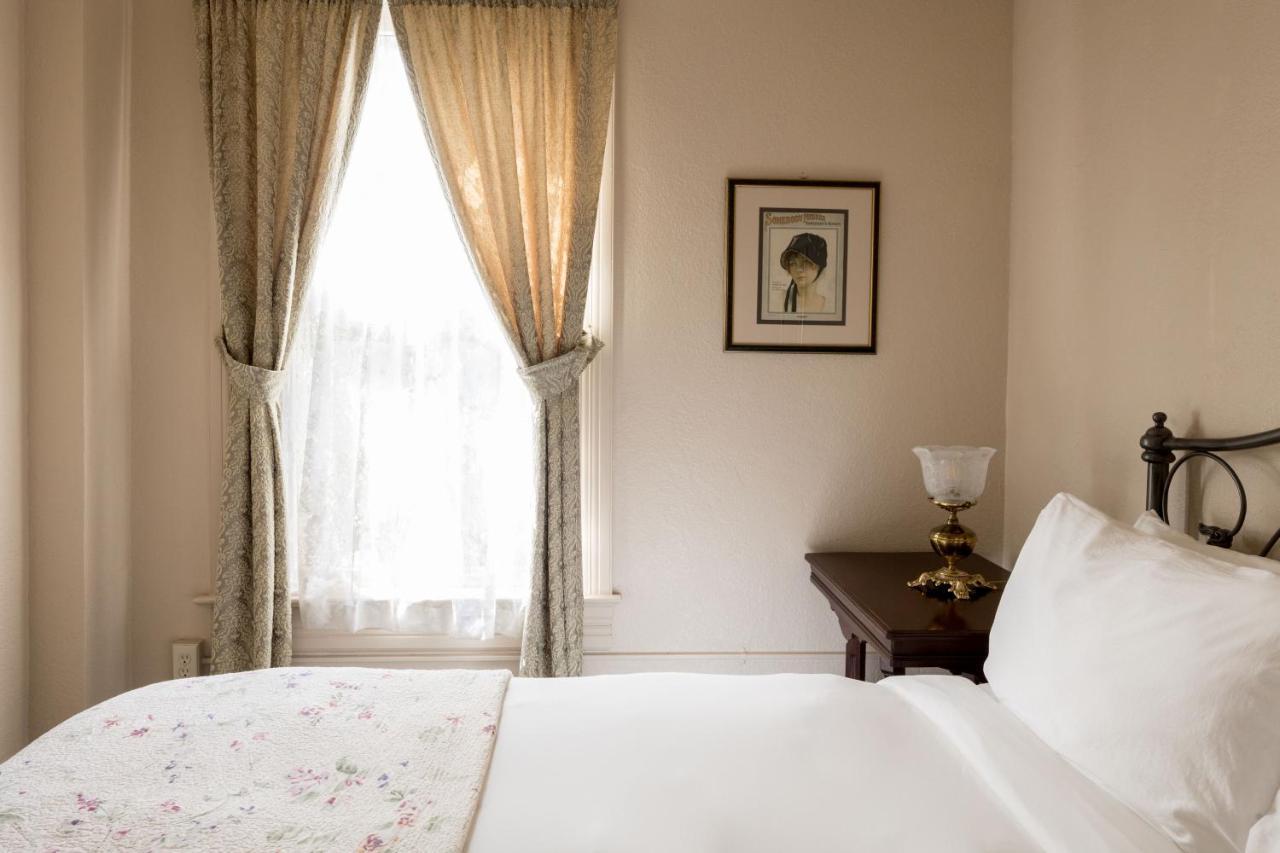 The Bishop Hotel Port Townsend Bagian luar foto